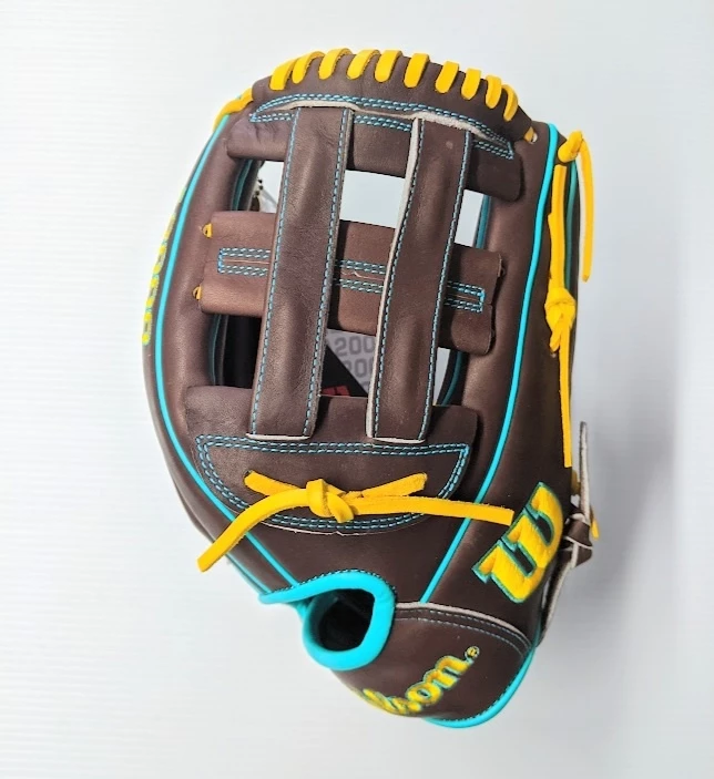 Flash Sale β Wilson A2000 12β³ DW5 Pattern GOTM Feb 2022 Dark Brown / Teal /Yel RHT π 2 Flash Sale β Wilson A2000 12β³ DW5 Pattern GOTM Feb 2022 Dark Brown / Teal /Yel RHT π - Image 2
